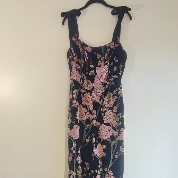 Lulus Black Velvet Floral Jumpsuit Moody Hues Edgy Dark Coquette Size Small EUC - Picture 4 of 12